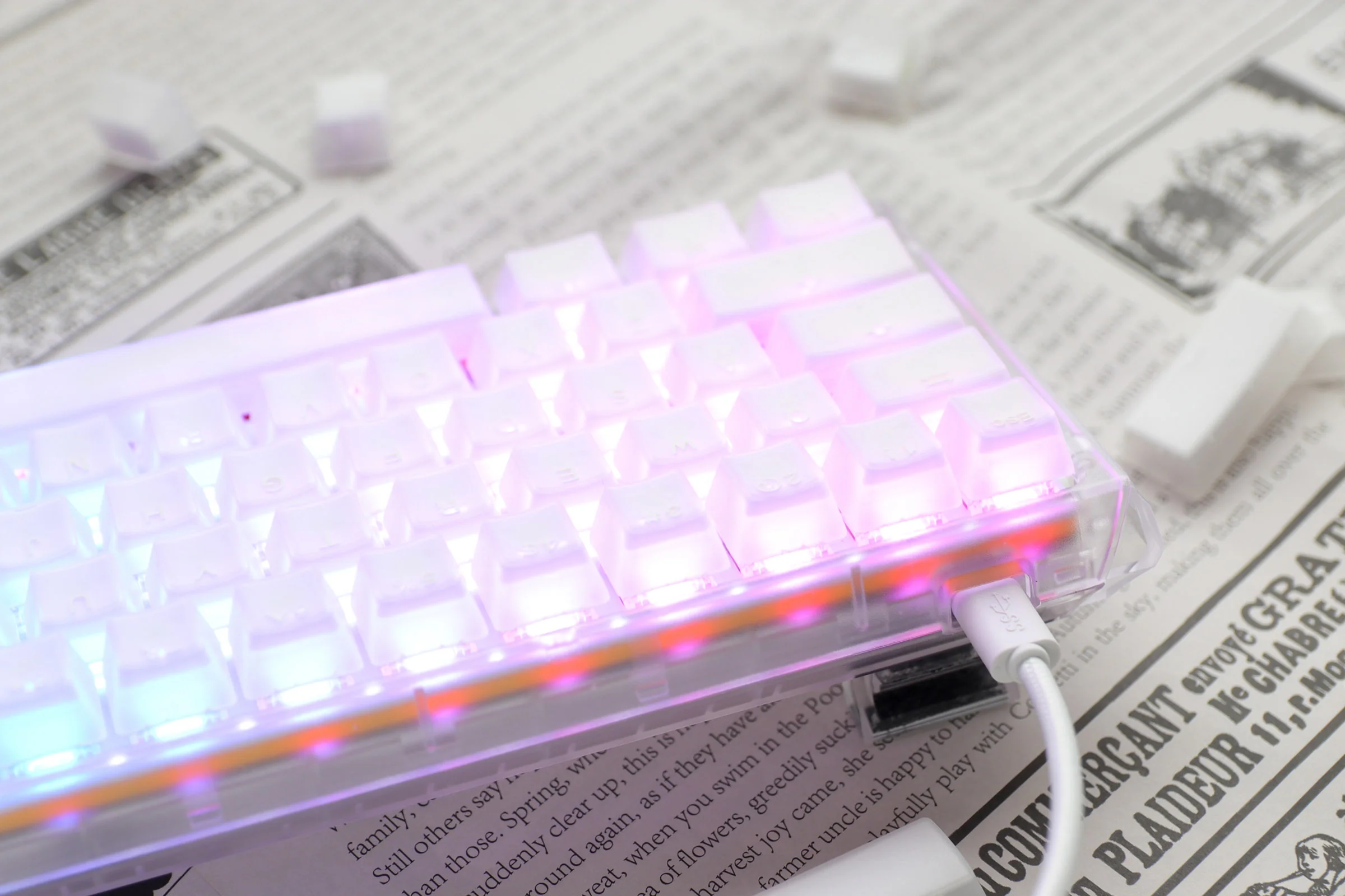 Ducky One 3 Mini Aura Clear White 60% Hotswap RGB LED Double Shot ABS Mechanical Keyboard - Image 10