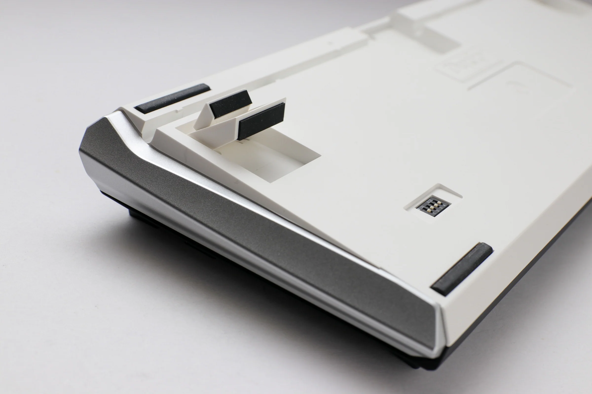 Ducky One 3 TKL Classic Hotswap RGB Mechanical Keyboard w/ Quack Mechanics - Image 4
