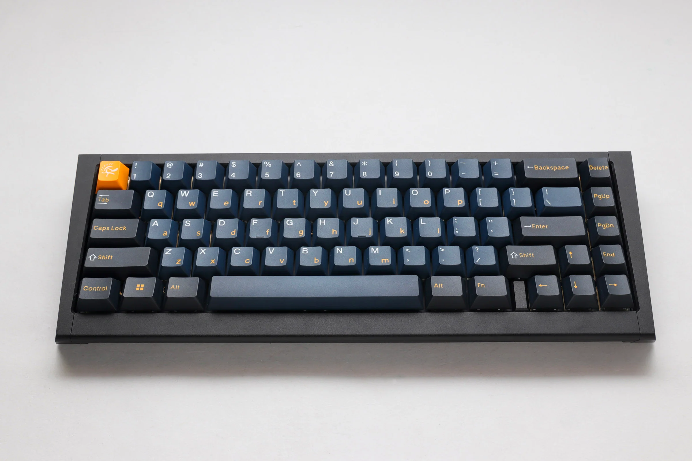 Ducky Outlaw 65 Aluminum 65% DIY Kit Hotswap RGB DIY Keyboard Kit - Image 13