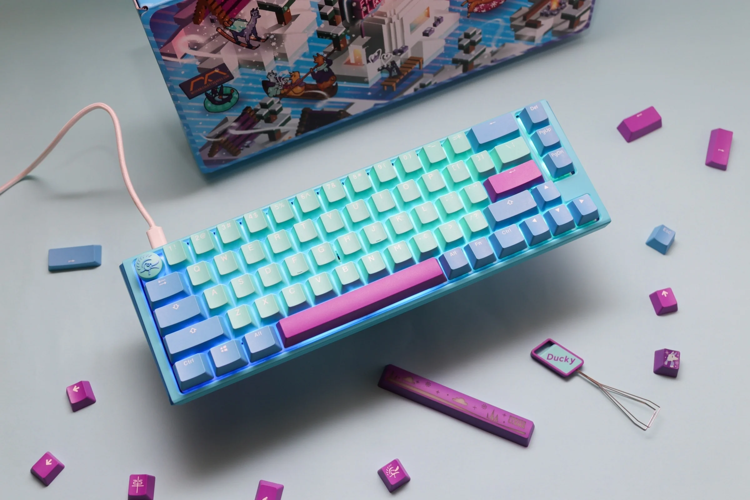 Ducky x MK One 3 SF Frozen Llama 65% Hotswap RGB Limited Edition Mechanical Keyboard - Image 10