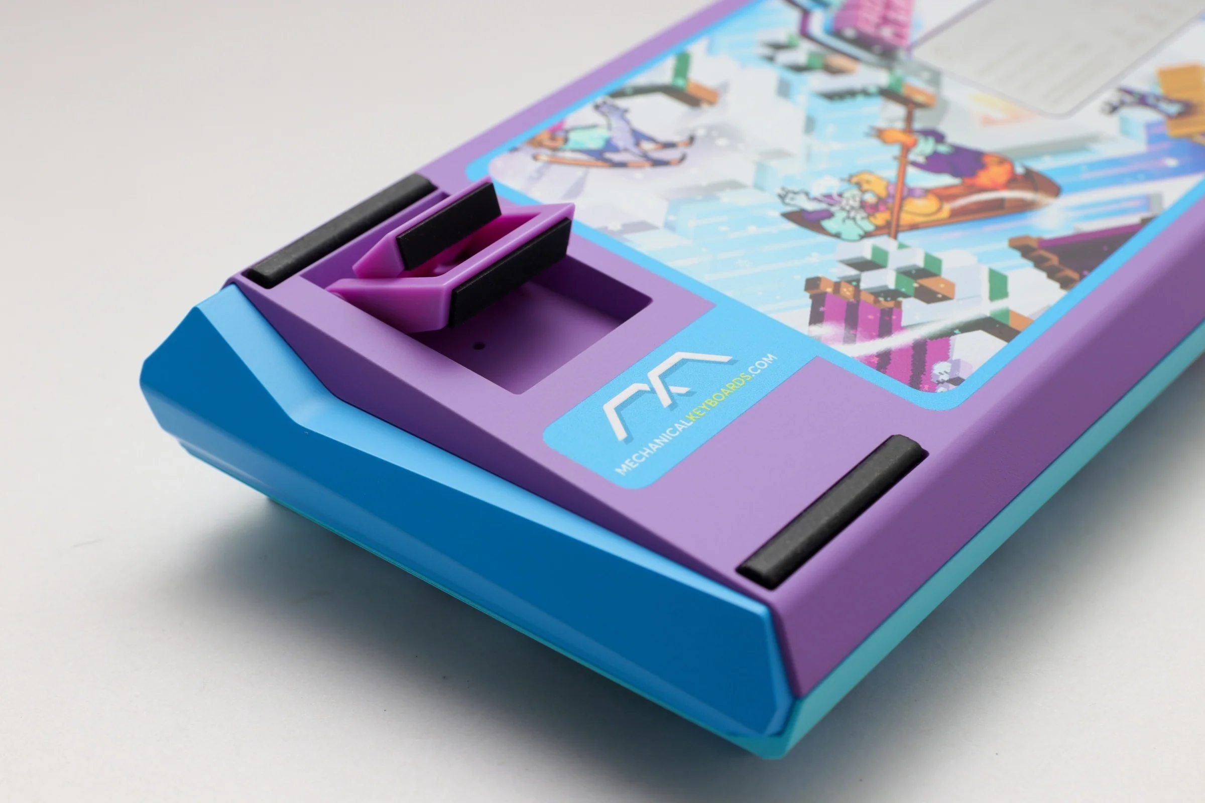 Ducky x MK One 3 SF Frozen Llama 65% Hotswap RGB Limited Edition Mechanical Keyboard - Image 15