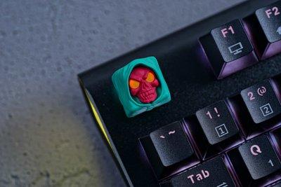 Hot Keys Project HKP Skull Face Parrot Artisan Keycap - Image 2