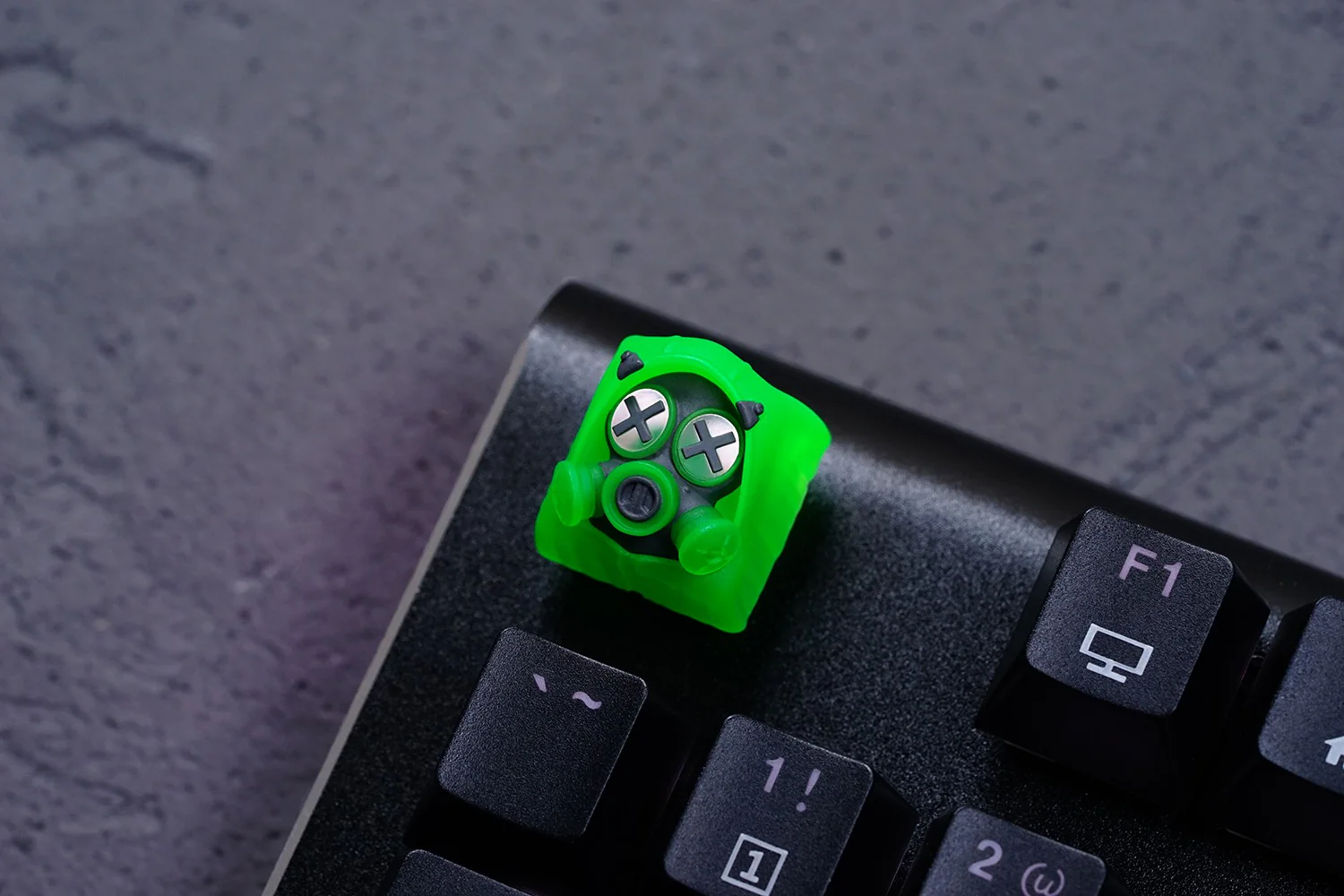 Hot Keys Project HKP Specter Crosseyes Green Poison Artisan Keycap - Image 3
