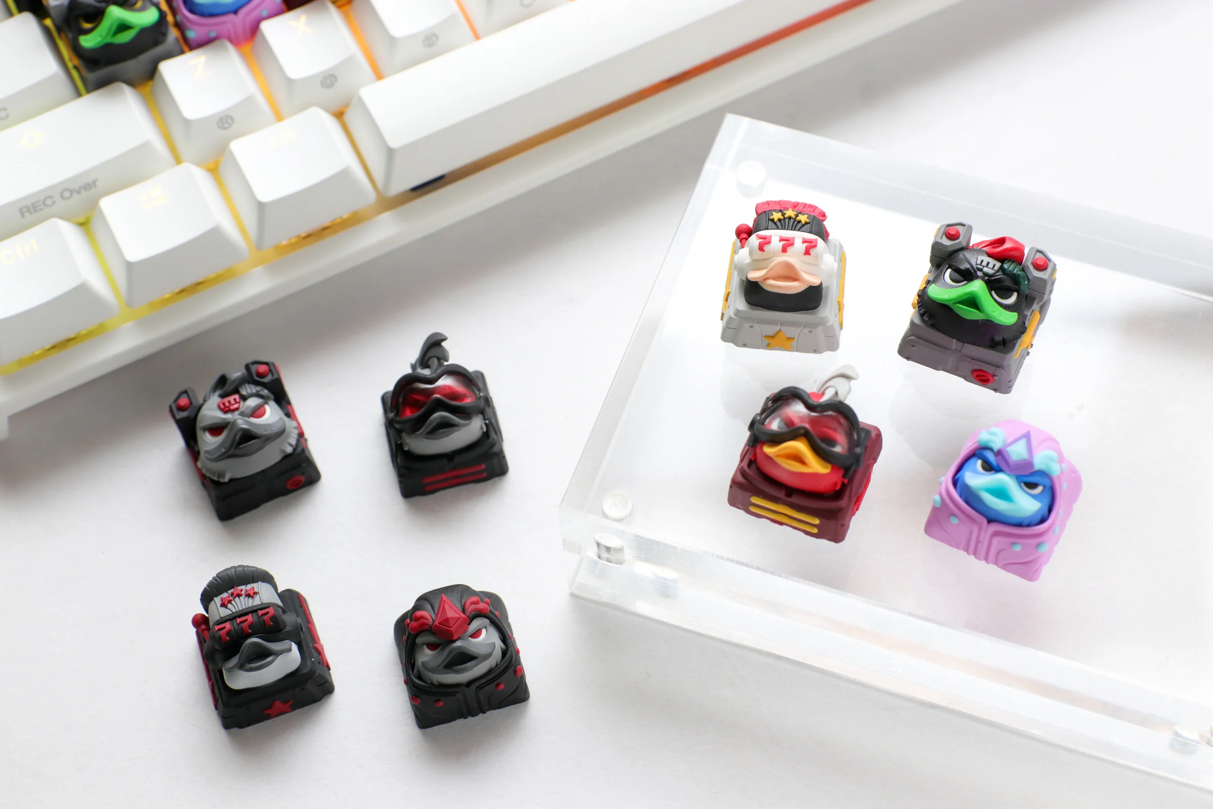 Hot Keys Project HKP x Ducky Ducky League Lucky Round 2 Artisan Keycap - Image 3