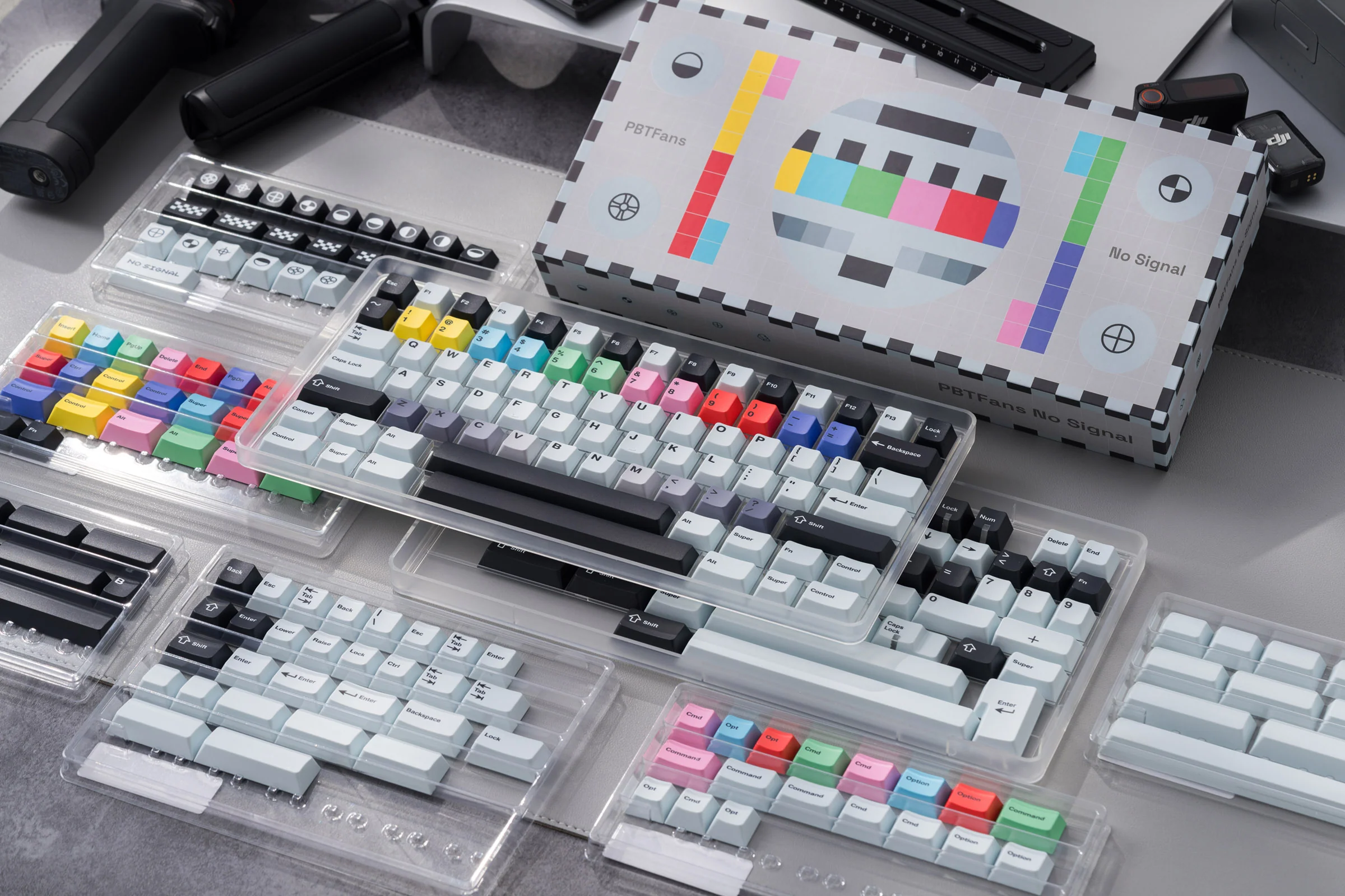 KBDFans PBTfans No Signal R2 Keycap Set - Image 2