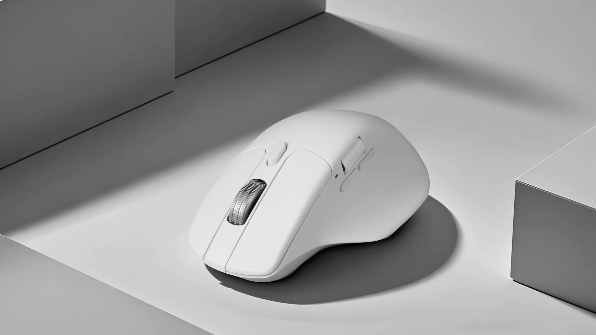 Keychron M6 All Silent PixArt 3311 Wireless 1K Steel Scroll Wheel Mouse - Image 8