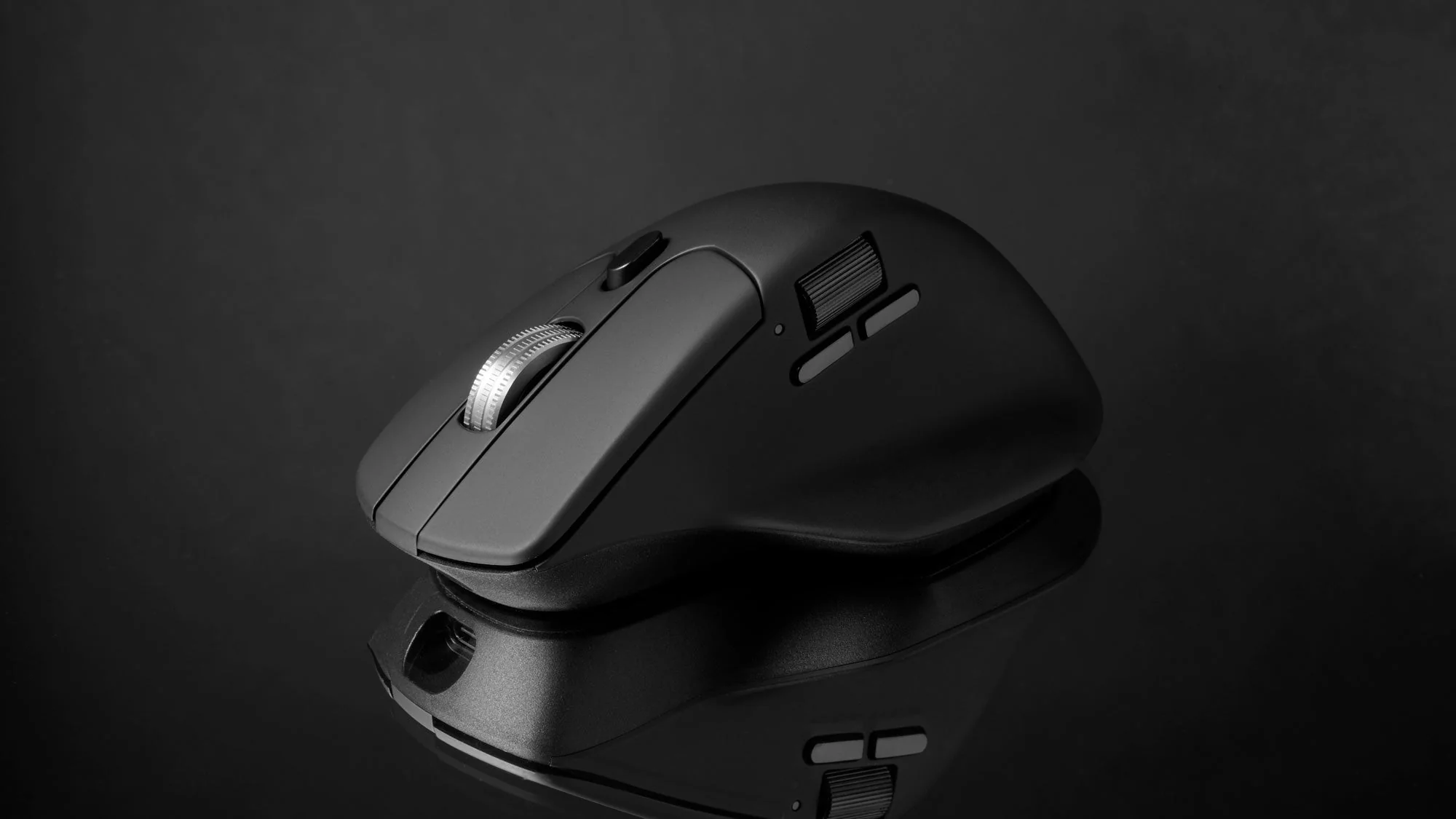 Keychron M6 All Silent PixArt 3950 Wireless 8K Steel Scroll Wheel Mouse - Image 6
