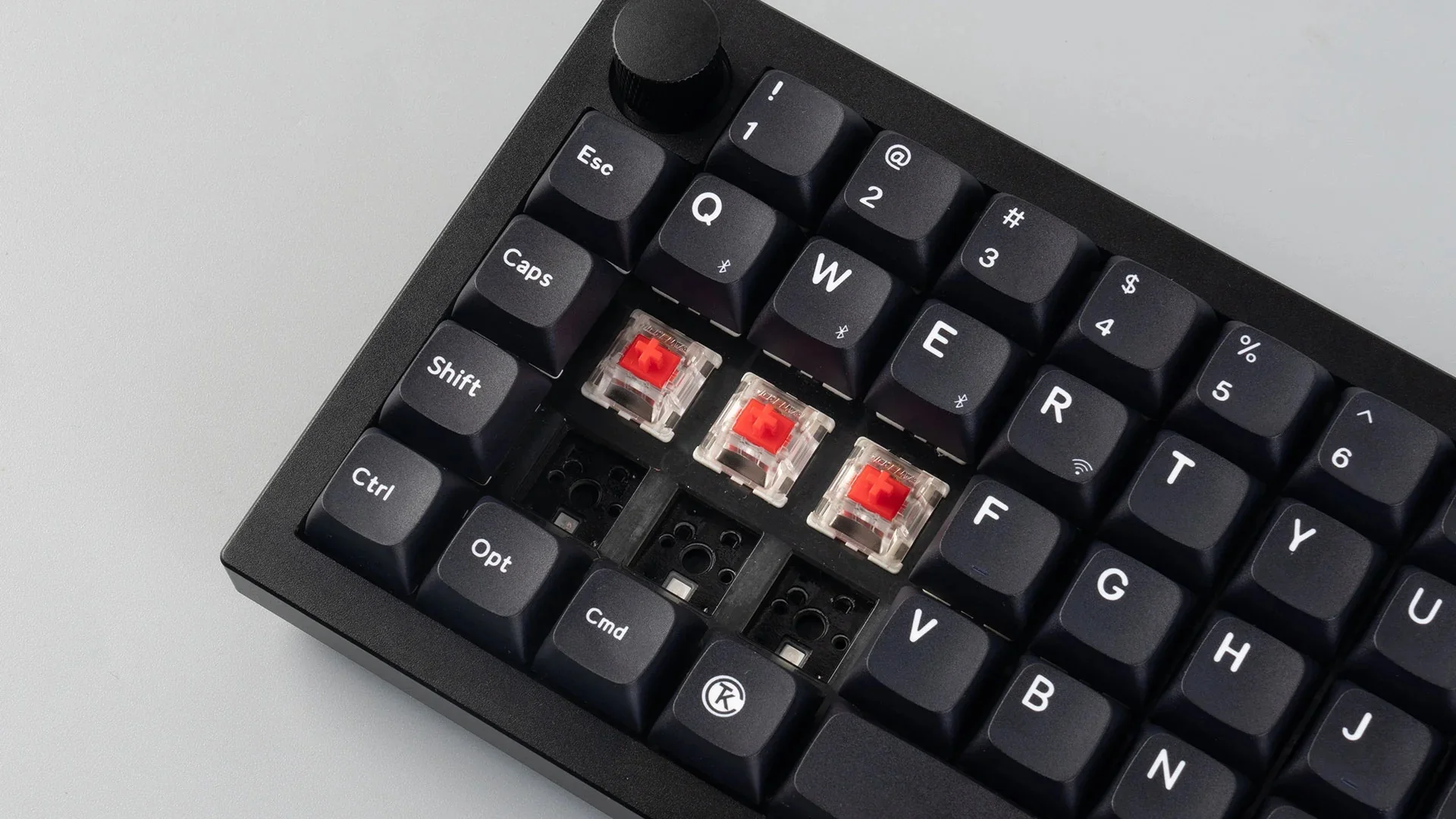 Keychron Q15 Max Aluminum 65% Ortholinear Hotswap Wireless Keyboard - Image 8