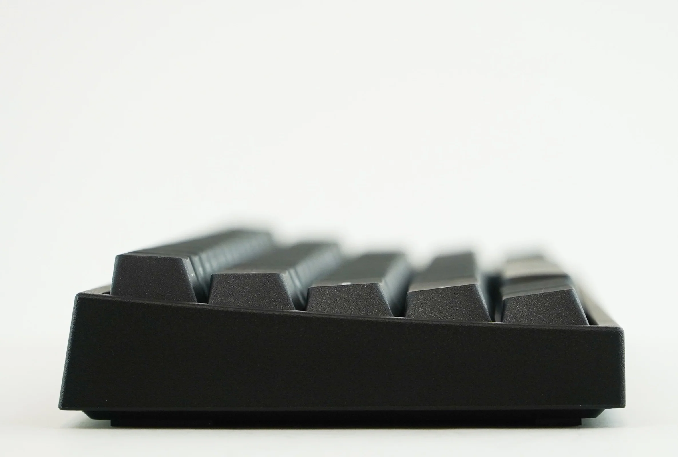 Leopold FC660M Black PD 65% Double Shot PBT Mechanical Keyboard - Image 4