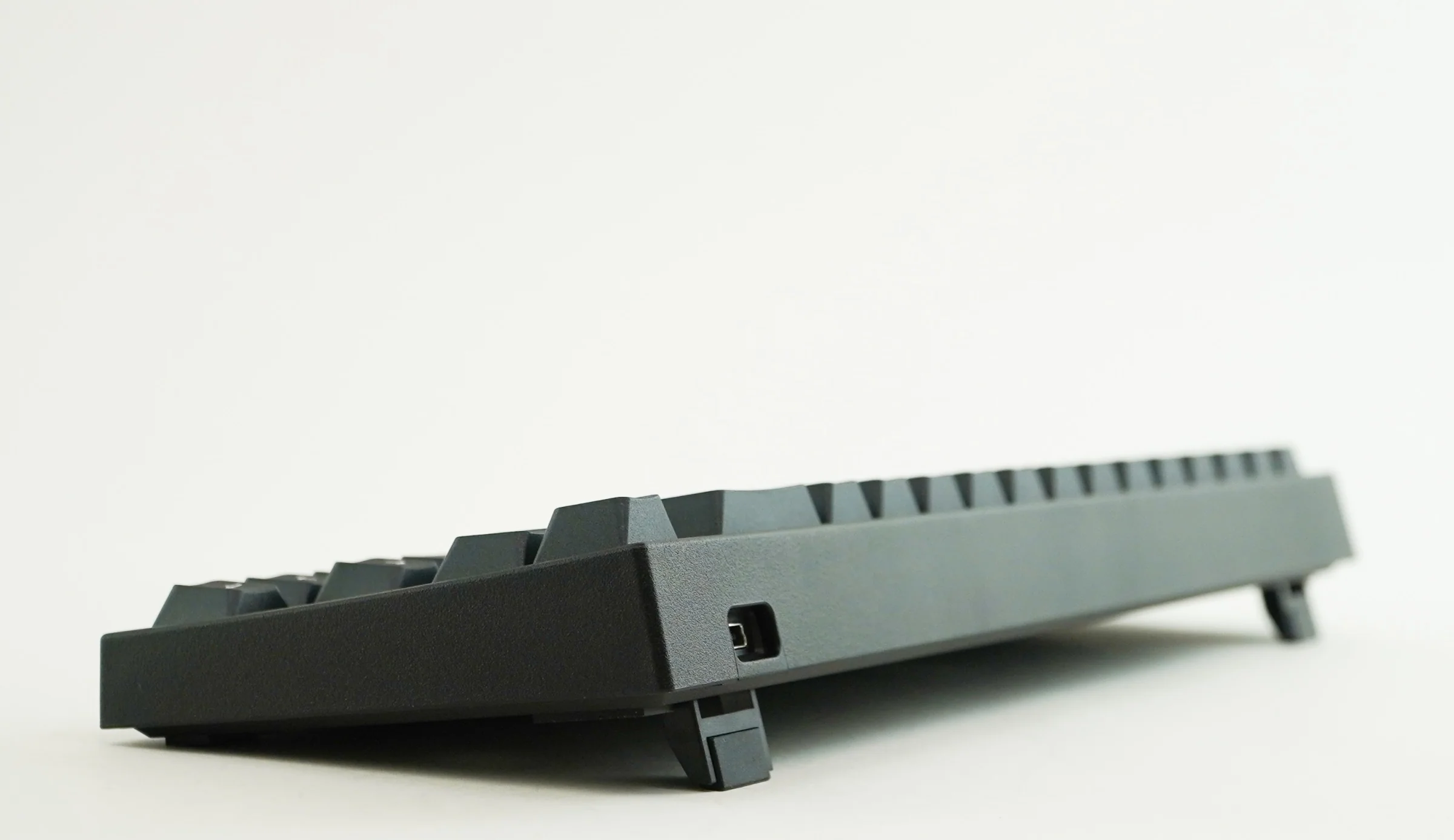 Leopold FC660M Black PD 65% Double Shot PBT Mechanical Keyboard - Image 6