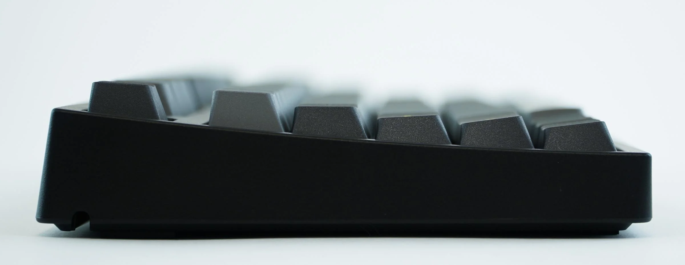 Leopold FC750R Ash Yellow PD TKL Double Shot PBT Mechanical Keyboard - Image 4