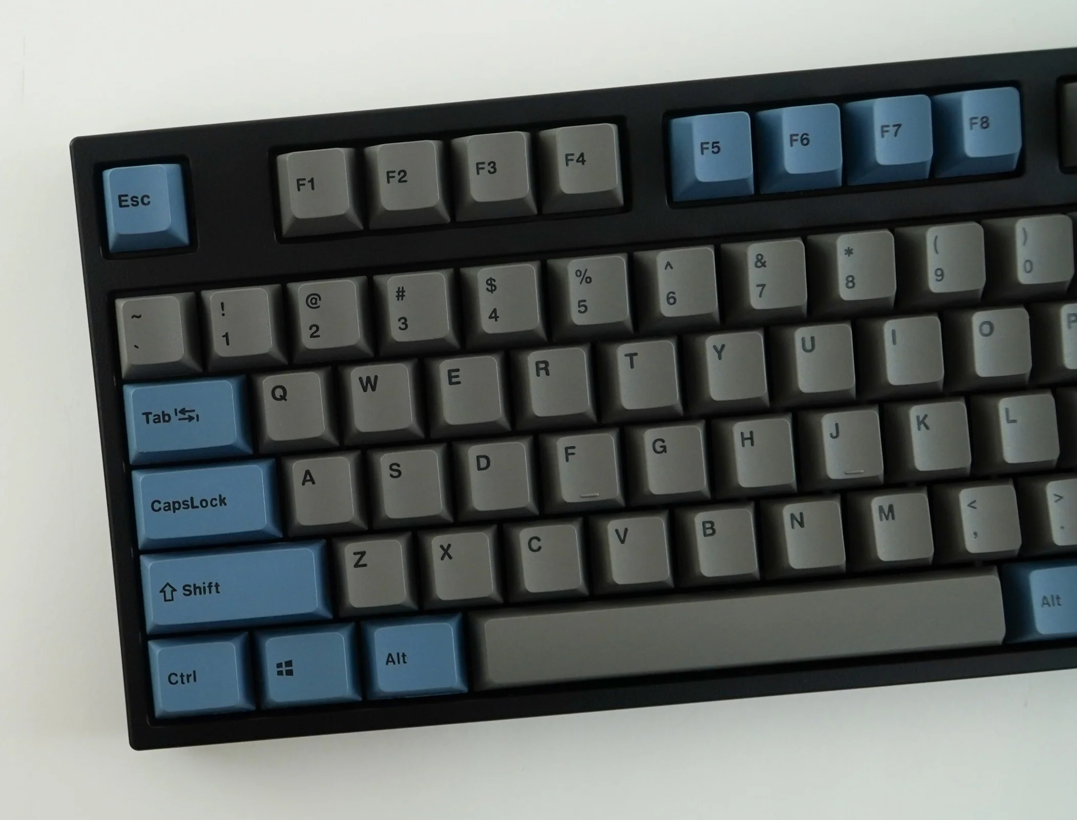 Leopold FC750R OE Blue/Grey TKL Double Shot PBT Mechanical Keyboard - Image 2