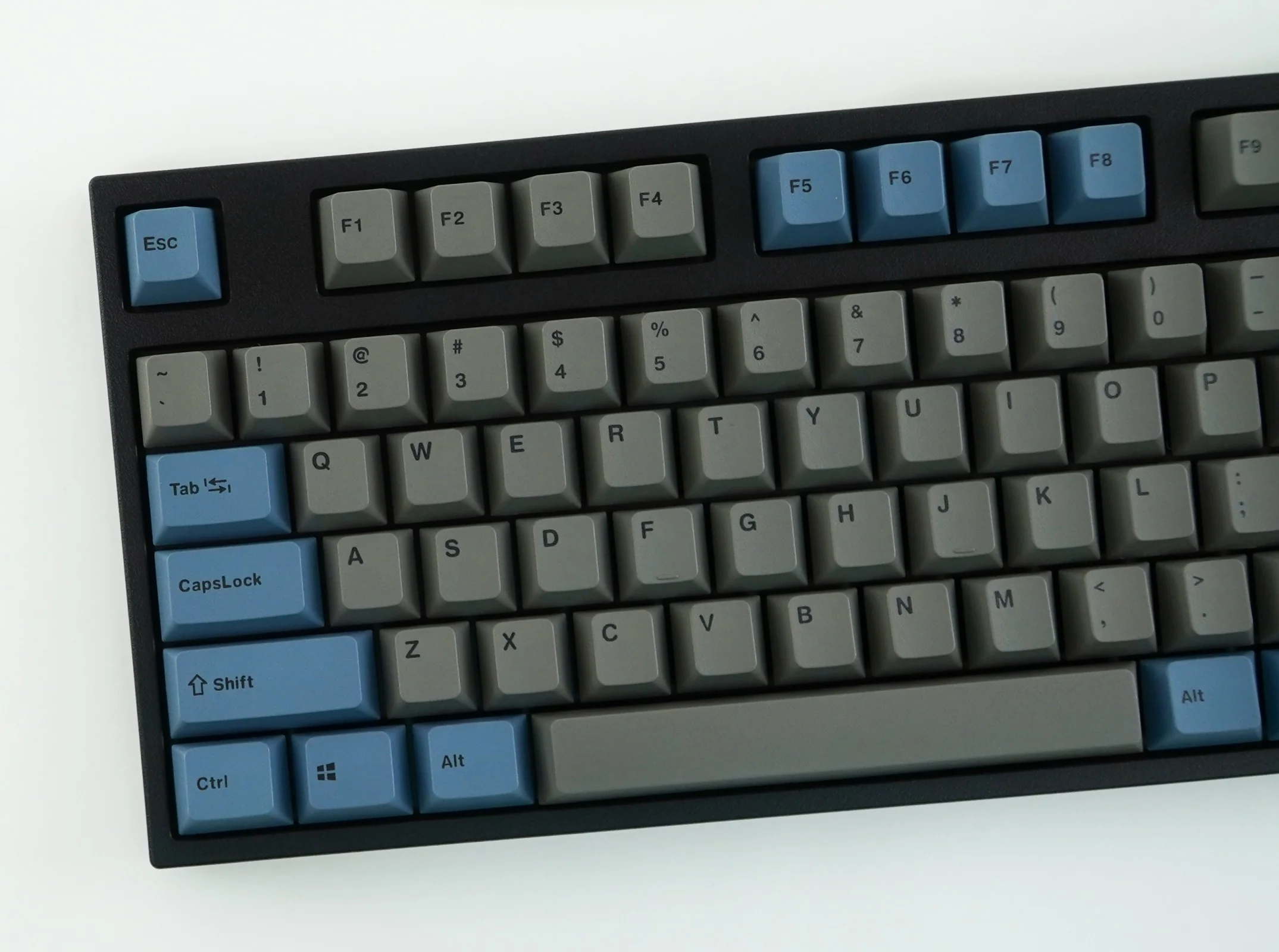 Leopold FC900R Grey/Blue PD Double Shot PBT Mechanical Keyboard - Image 2