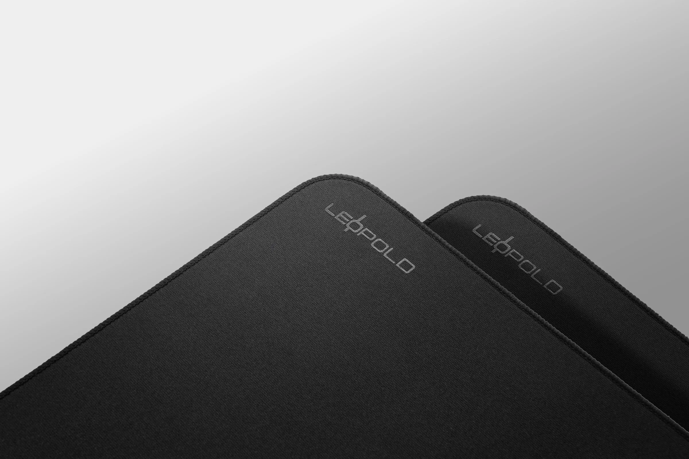 Leopold Premium Black Alpha-Cell Desk Mat - Image 3