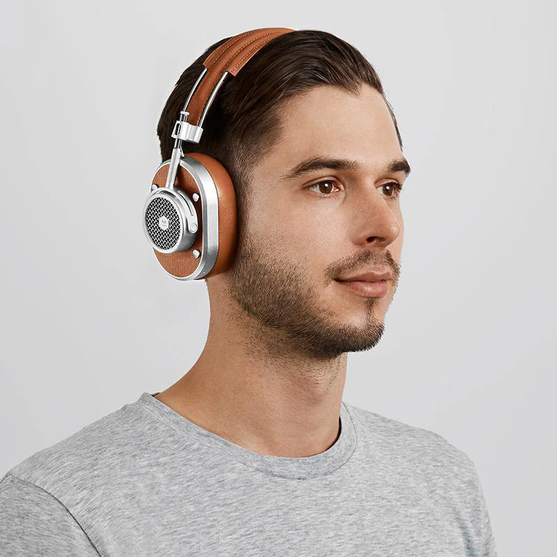Master & Dynamic MH40 Wireless Over Ear Headphones Brown/Silver - Image 7