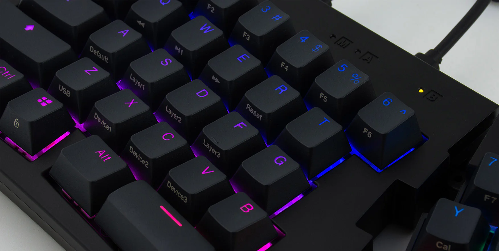 Mistel MD600 Alpha Black 60% Alice Hotswap Bluetooth RGB Mechanical Keyboard - Image 4