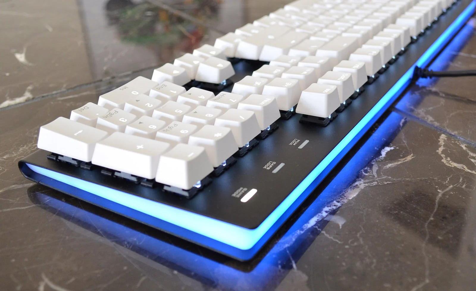 MK Fission White Keycaps White LED Double Shot PBT Mechanical Keyboard - Image 6