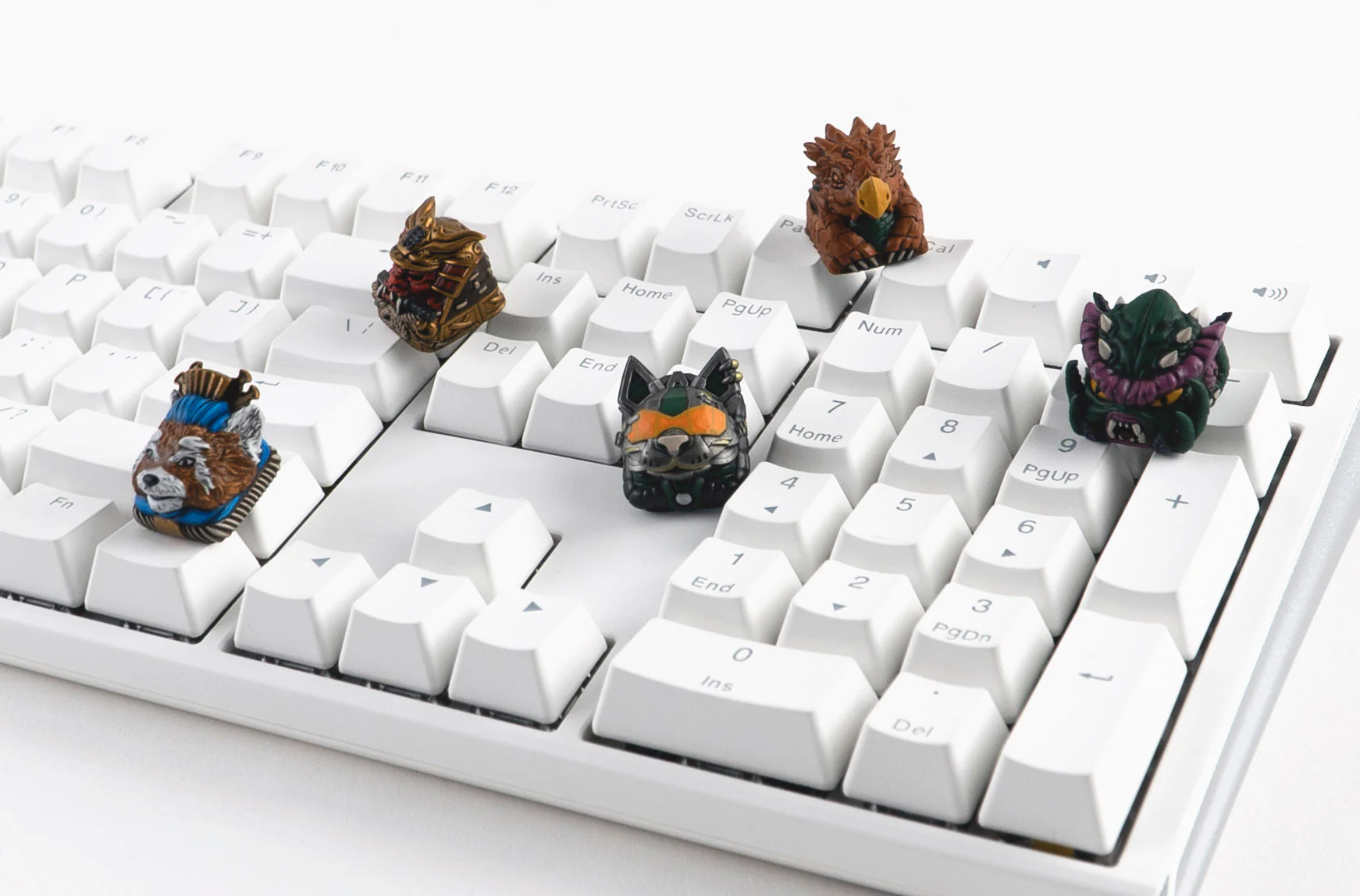Peacaps Vvorisst Hand Painted Artisan Keycap - Image 7