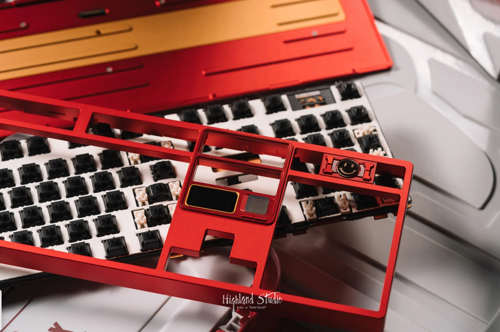 Qwertykeys QK101 WK Aluminum Barebones Wireless DIY Keyboard Kit - Image 4