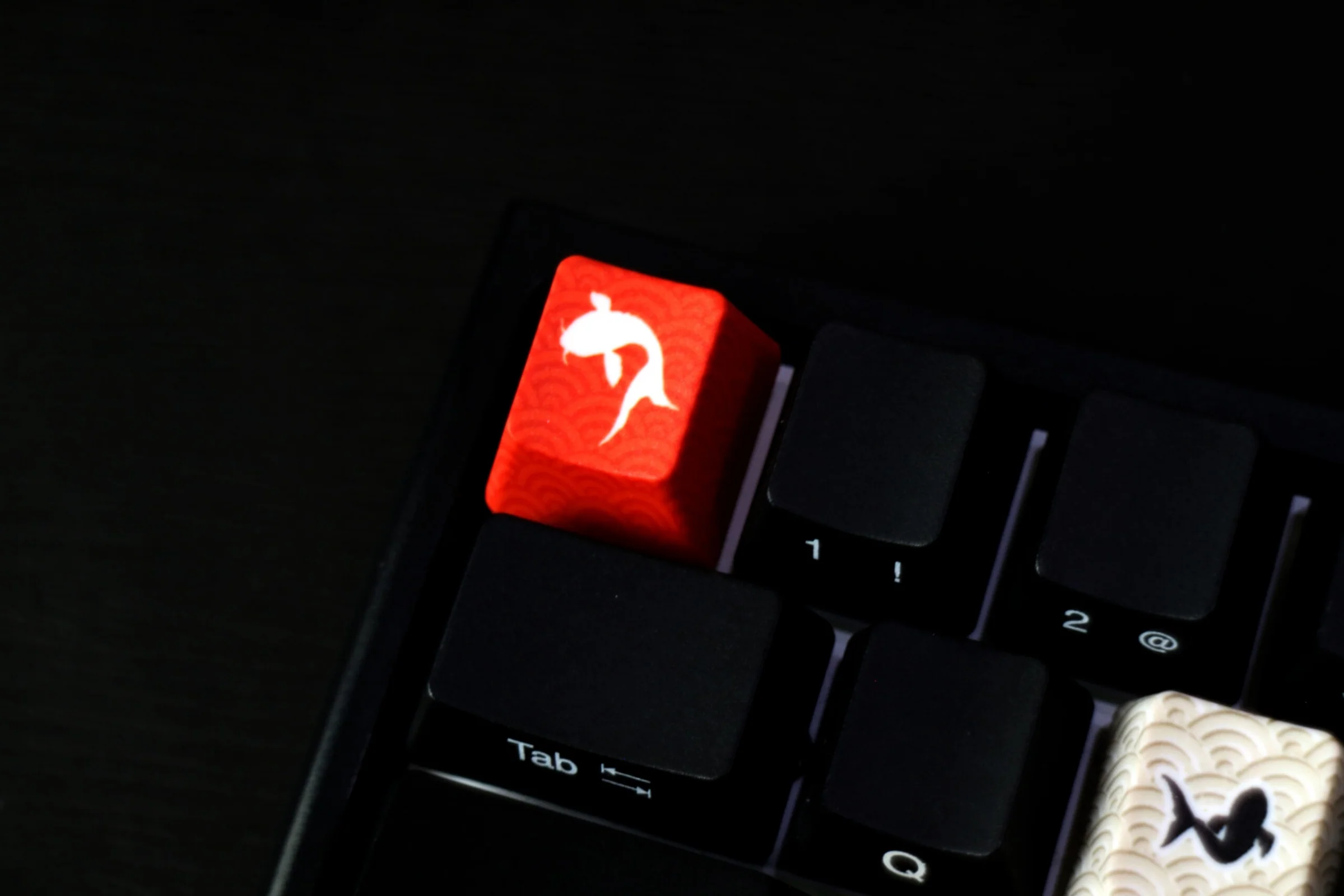 Traitors Sakasama Bright 6 Key OEM Profile Dye Sub Keycap Set - Image 3