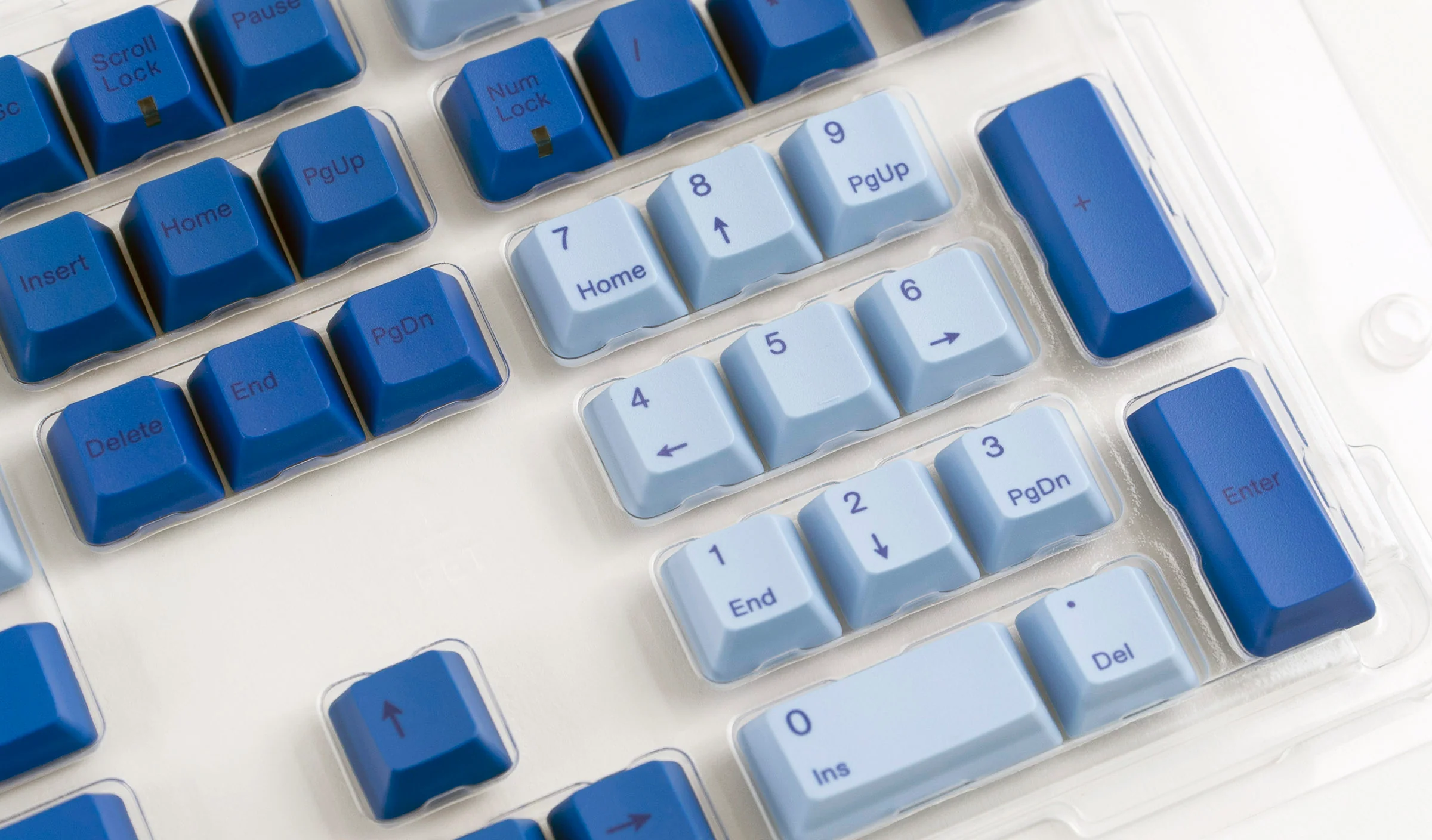 Varmilo Blue / Light Blue 108 Key Varmilo Profile Dye Sub PBT Keycap Set - Image 3