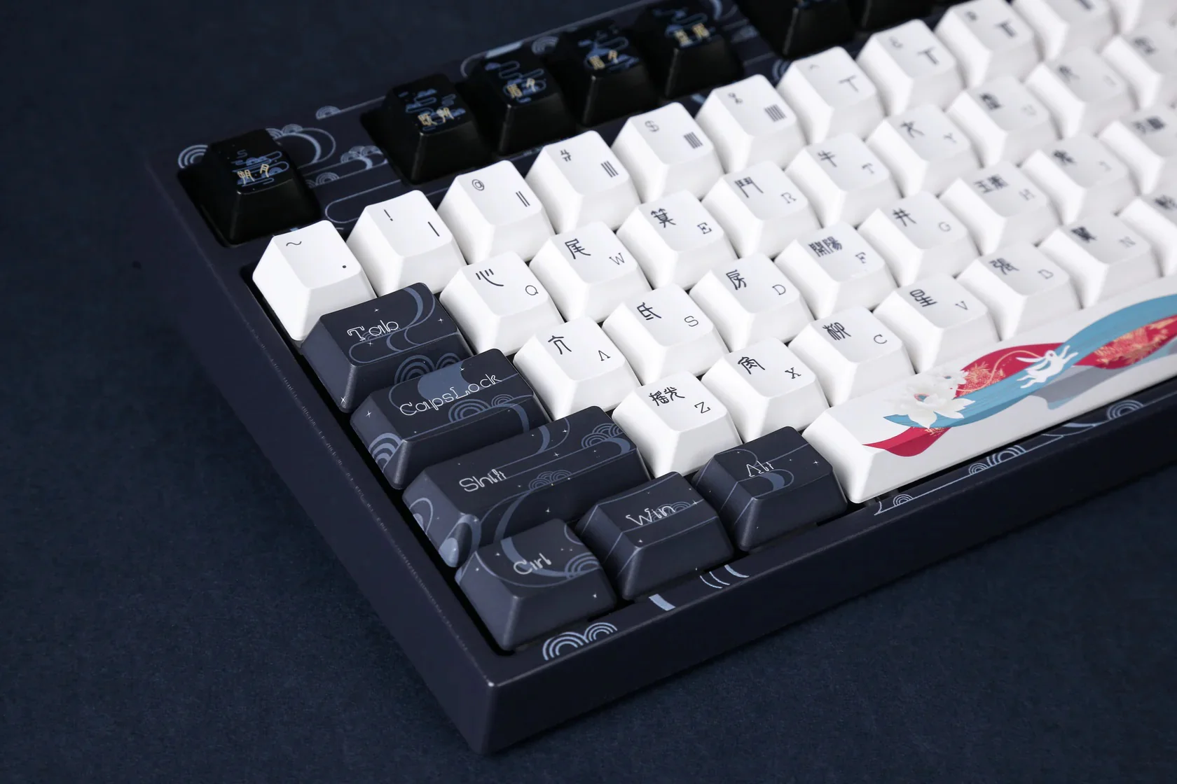 Varmilo APT108 Chang'e Hotswap Wireless RGB Keyboard - Image 6