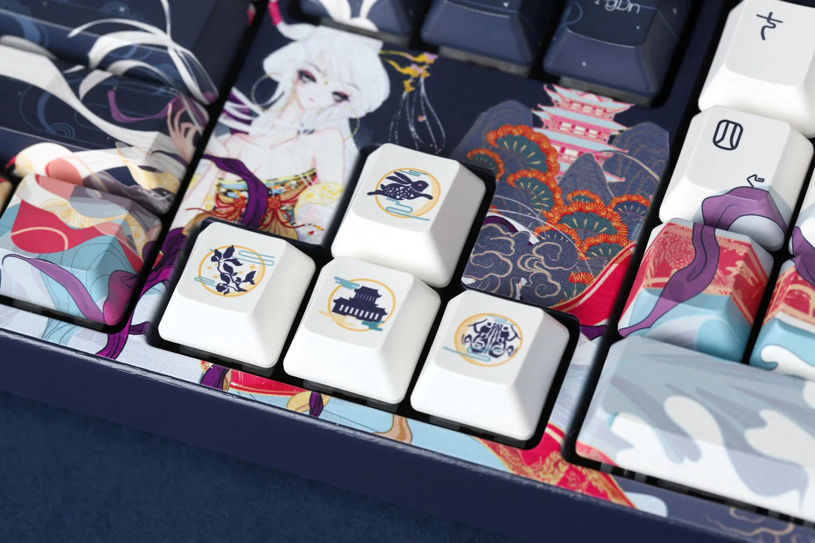 Varmilo APT108 Chang'e Hotswap Wireless RGB Keyboard - Image 7