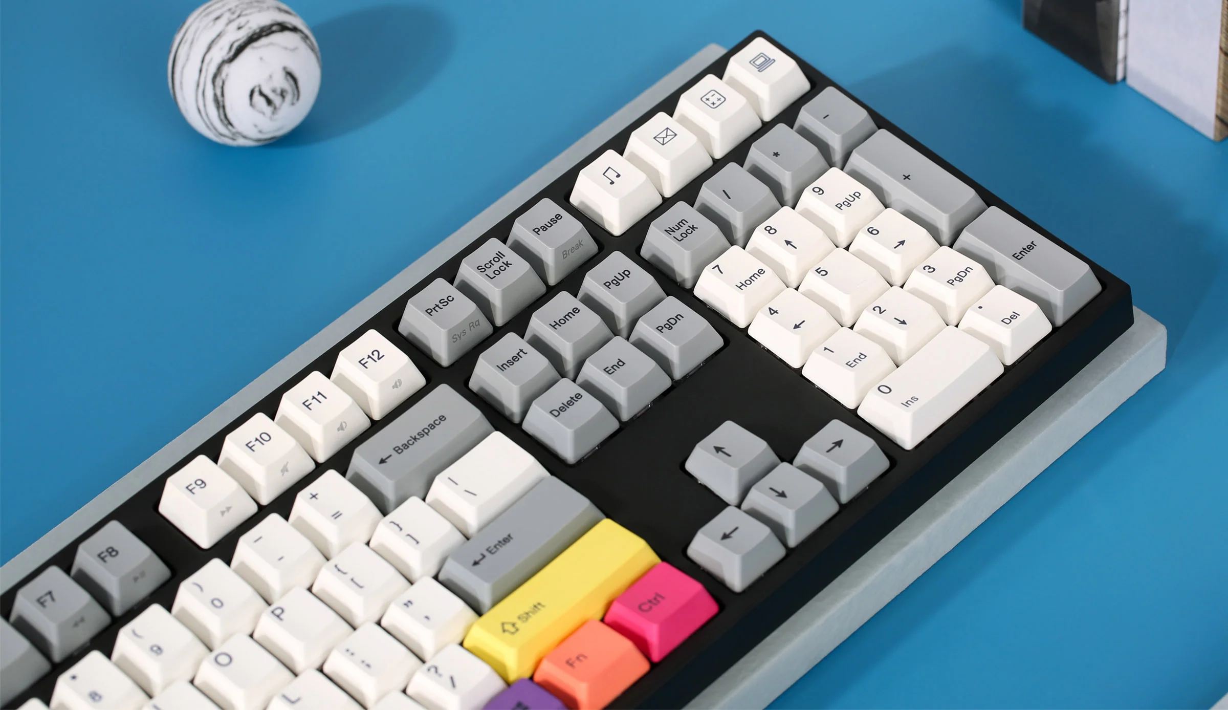 Varmilo APT108 CMYK Hotswap Wireless RGB Keyboard - Image 7