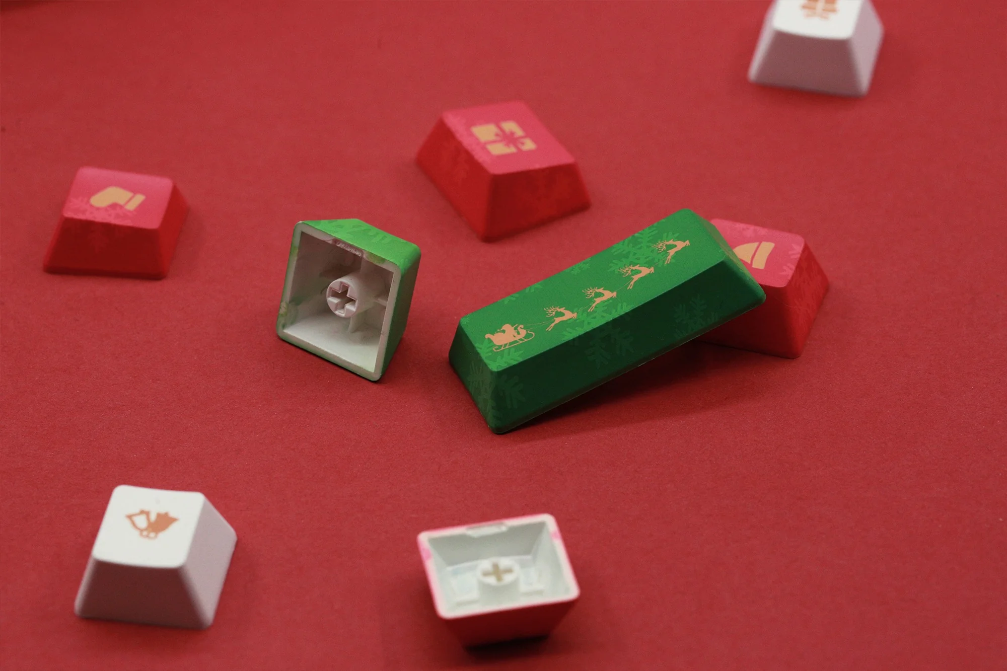 Varmilo Christmas 108 Key Varmilo Profile Dye Sub PBT Keycap Set - Image 4
