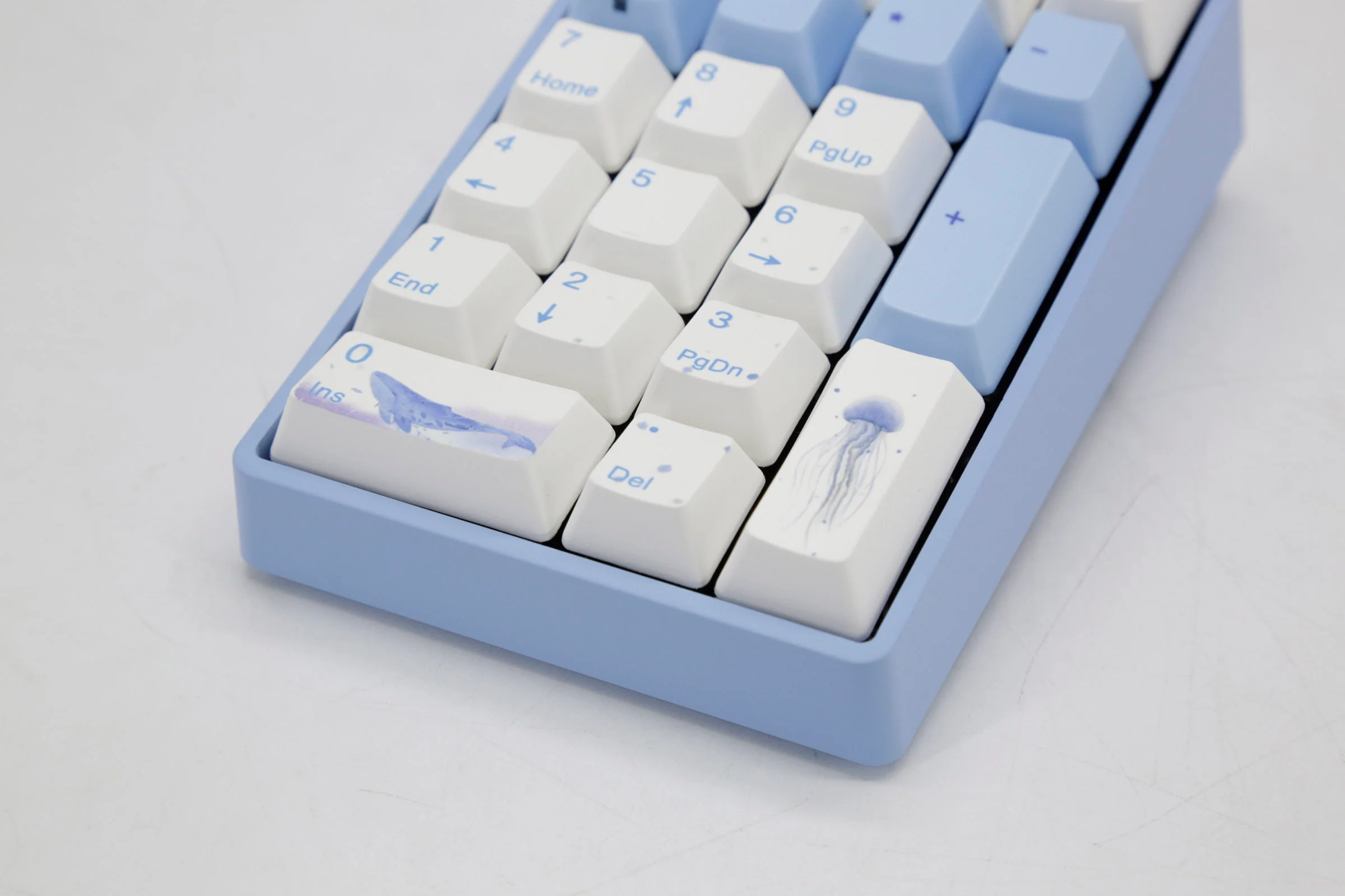 Varmilo VB21M Sea Melody Numpad Dye Sub PBT Mechanical Keyboard - Image 4