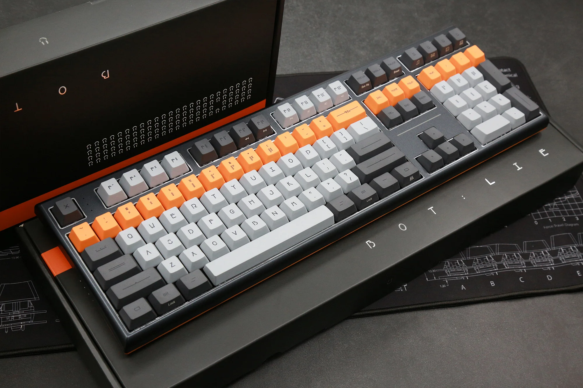 Varmilo Lure Series Lie White LED EC Mechanical Keyboard - Image 4