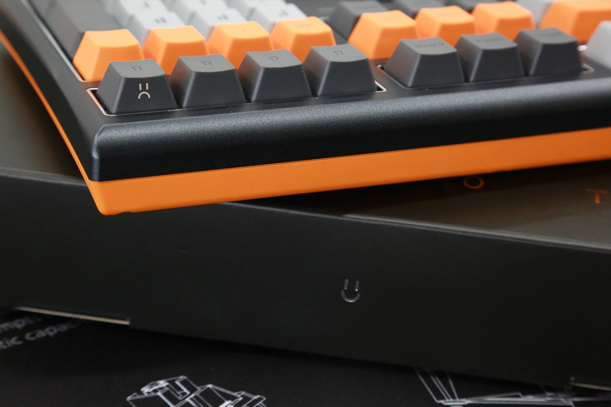 Varmilo Lure Series Lie White LED EC Mechanical Keyboard - Image 9