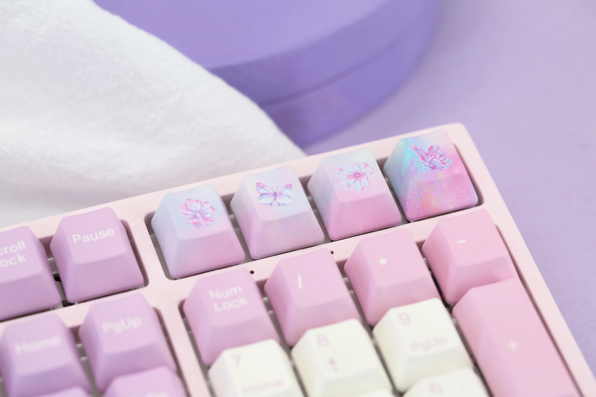 Varmilo VA Series V2 Dreams on Board Mechanical Keyboard - Image 4