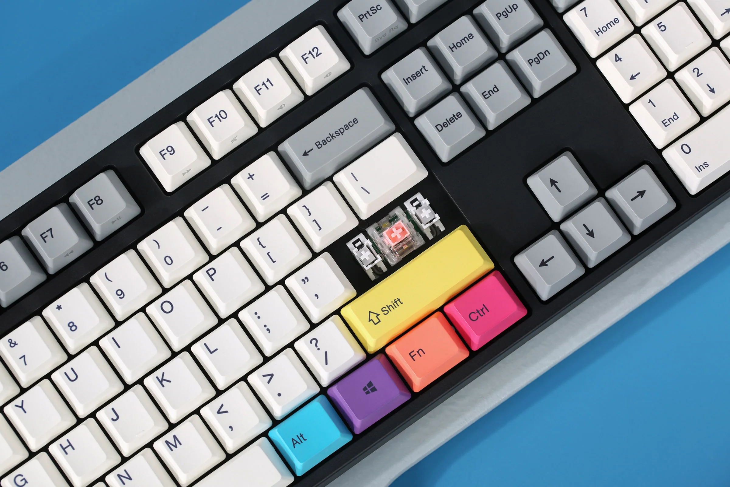Varmilo MA Series V2 CMYK White LED EC Mechanical Keyboard - Image 4