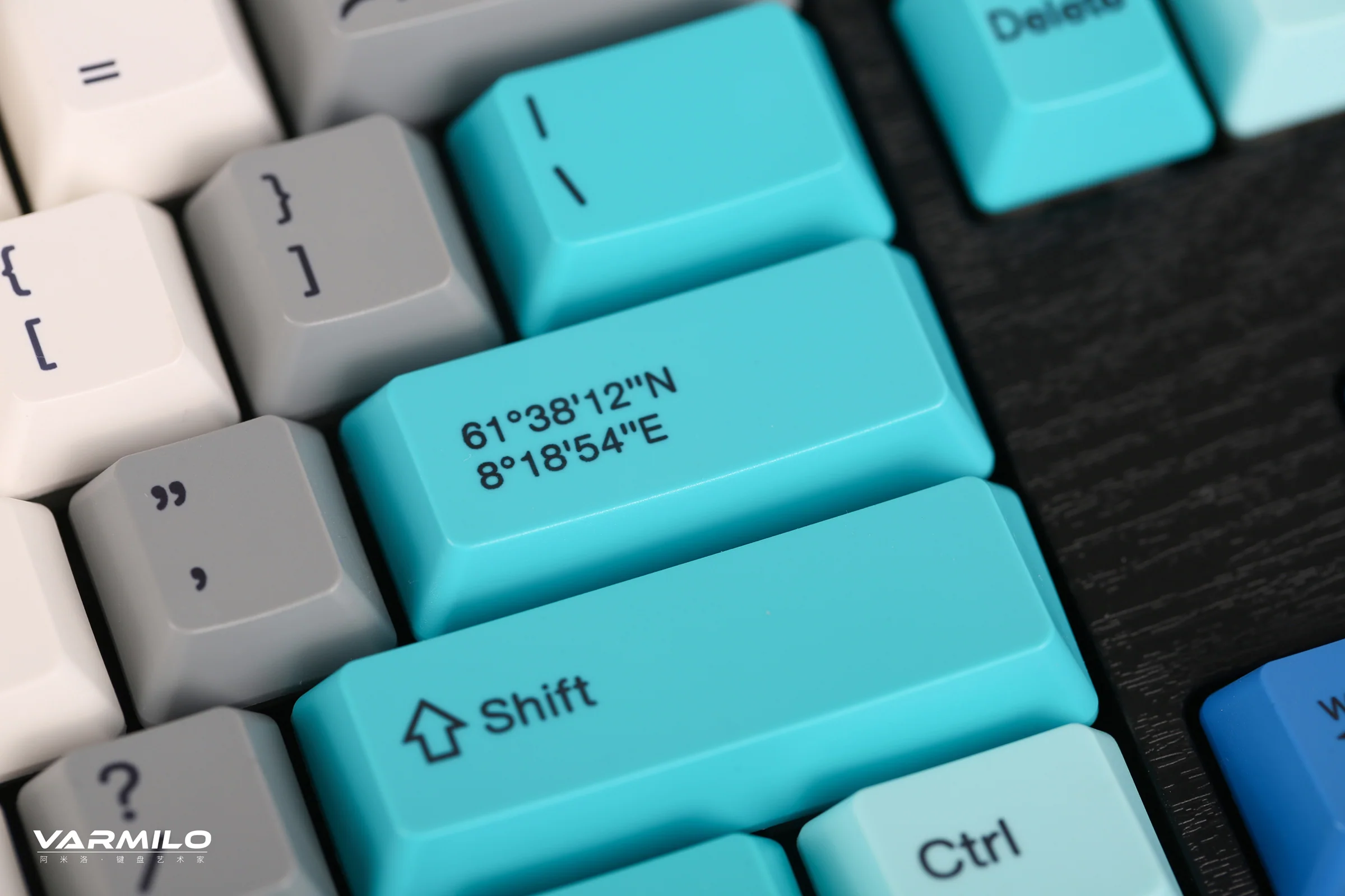 Varmilo MA Series V2 Summit R1 White LED Mechanical Keyboard - Image 6