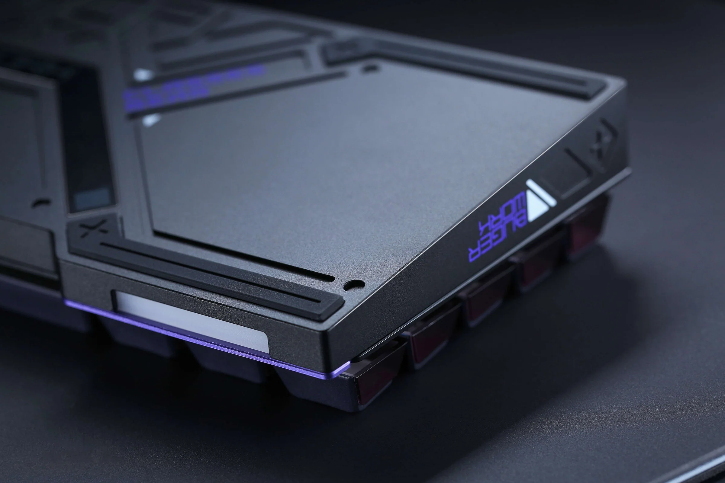 Varmilo Victory Magnetic HE 8K CNC Aluminum 65% RGB Keyboard - Image 4
