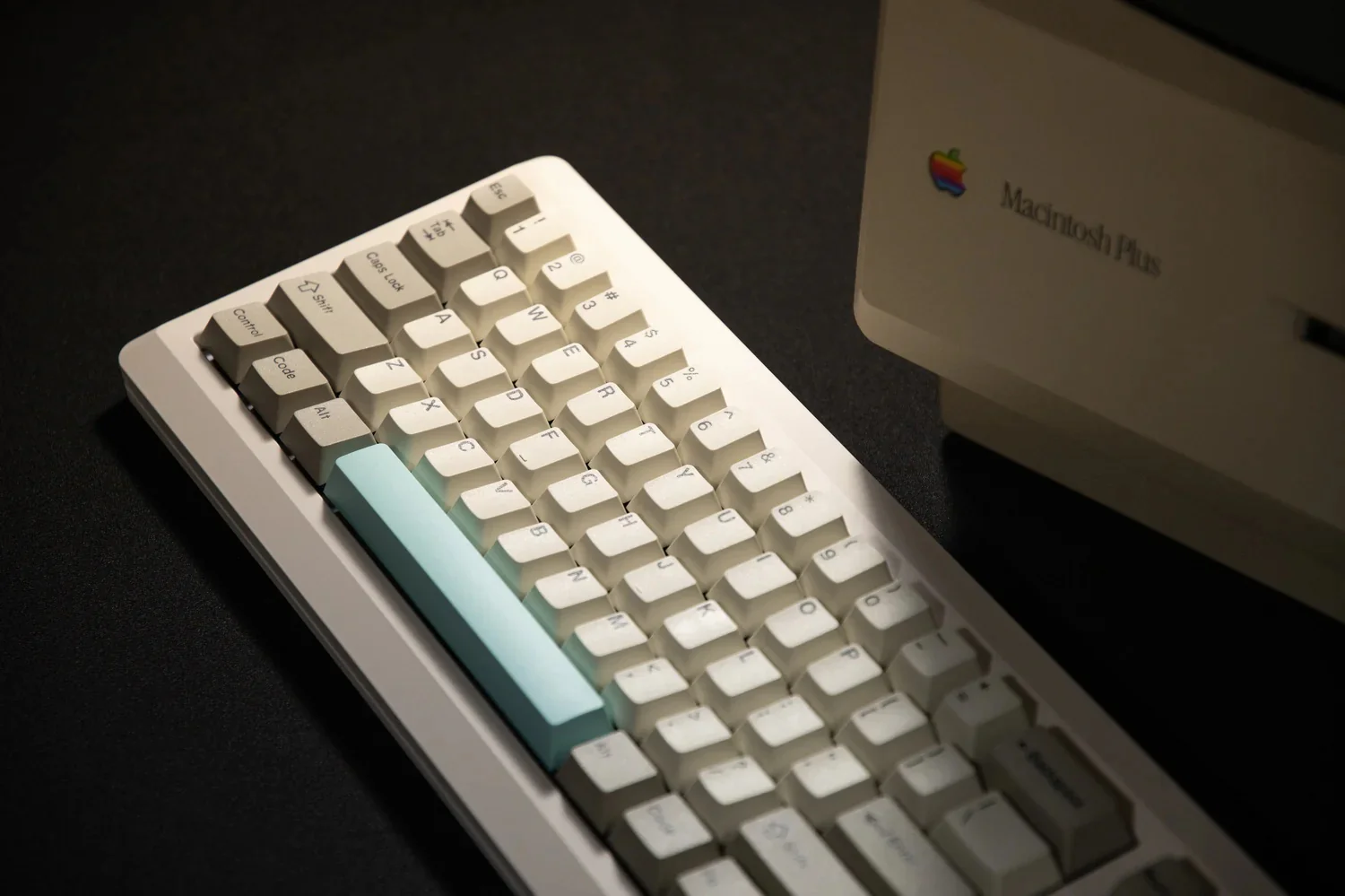 Vortex M0110A Aluminum Barebones Hotswap DIY Keyboard Kit - Image 12