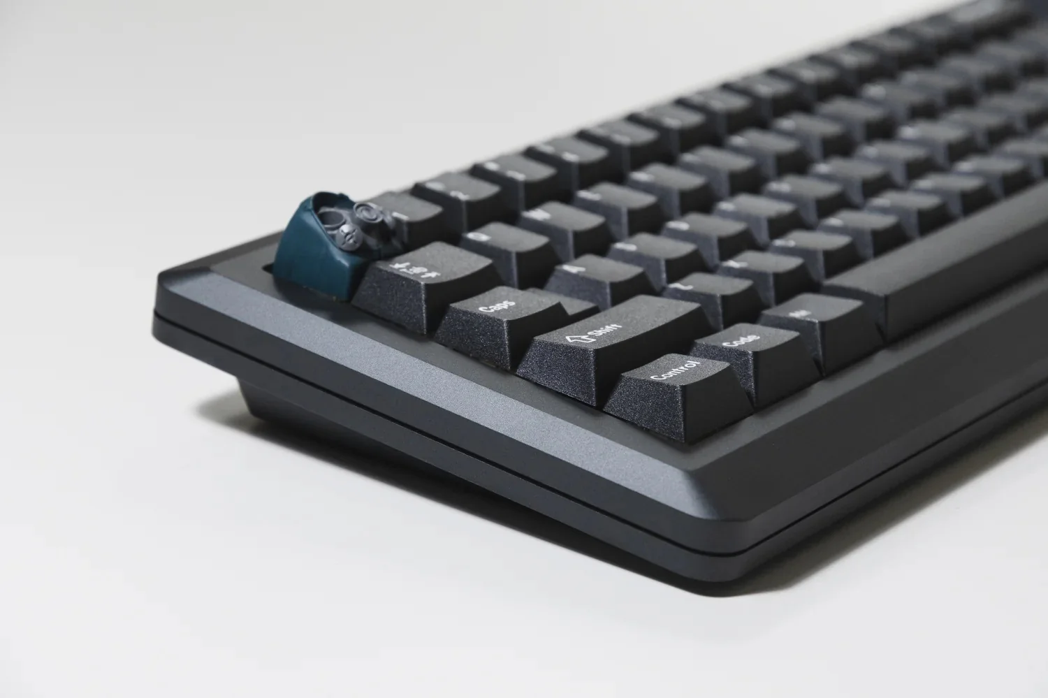 Vortex M0110A Aluminum Barebones Hotswap DIY Keyboard Kit - Image 17