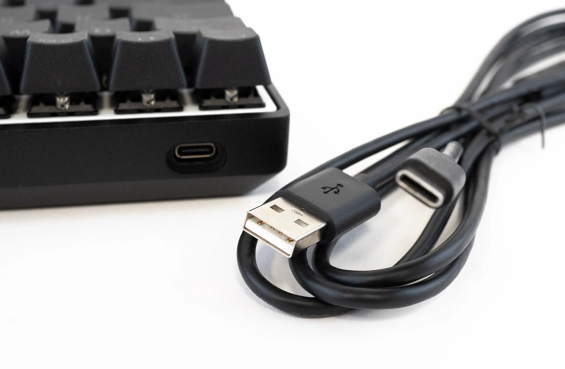 Vortex New POK3R Black Aluminum 60% White LED Double Shot PBT Mechanical Keyboard - Image 8
