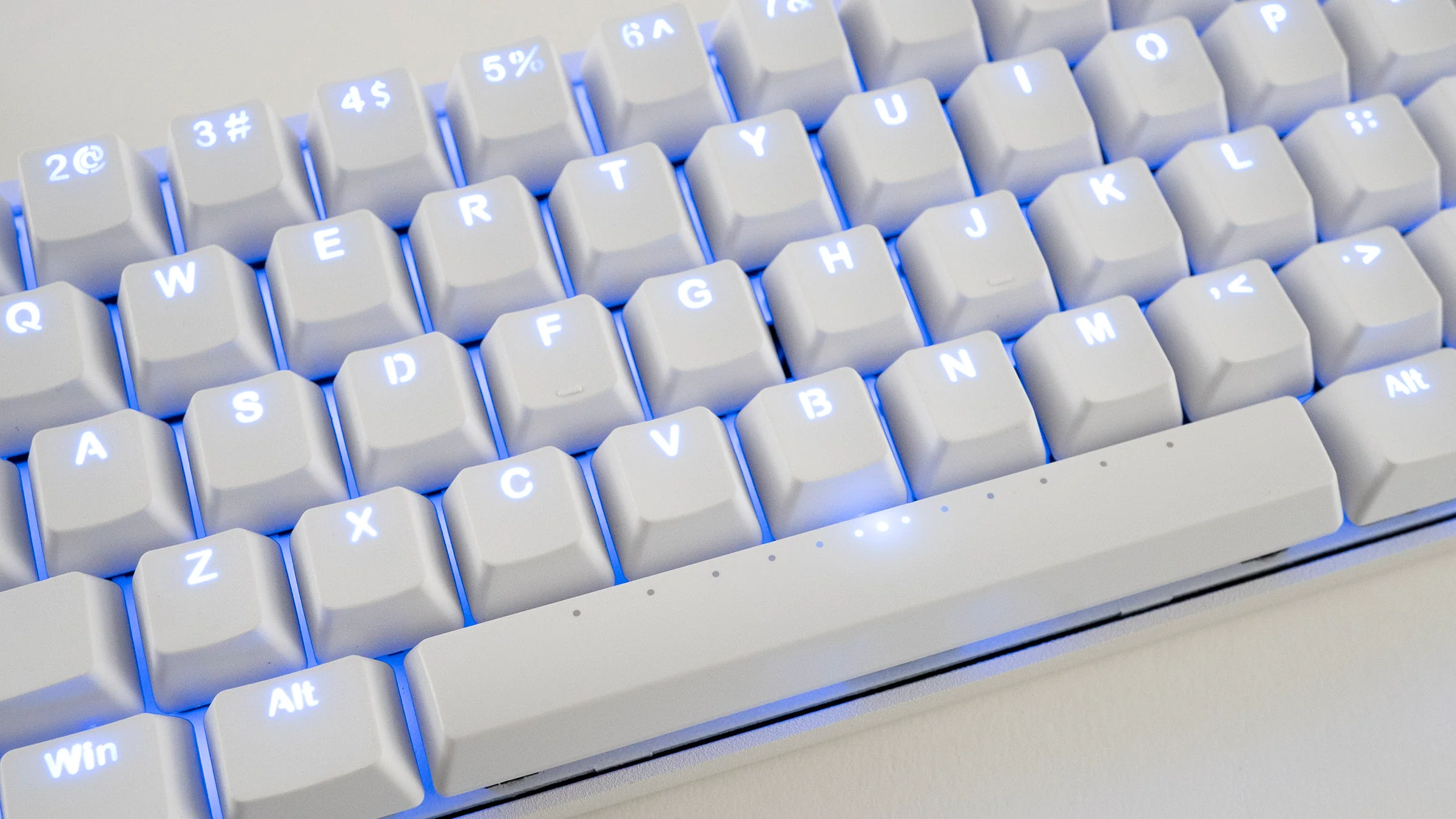 Vortex New POK3R White Aluminum 60% Blue LED Double Shot PBT Mechanical Keyboard - Image 3