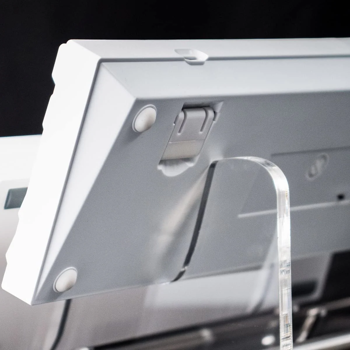 Yunzii 3-Tier Acrylic Keyboard Display Stand - Image 4